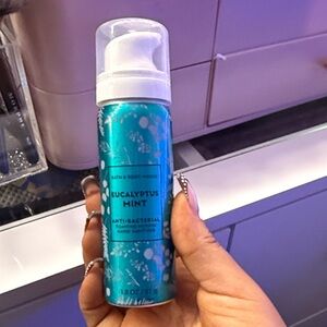 Bath & Body Works Eucalyptus Mint Foaming Sanitizer - Teal